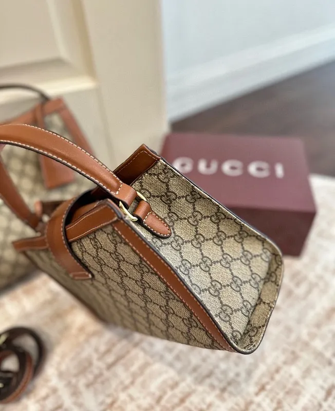 All Categories Official Website "Brand Women's Bags" Women's Bags 💙 GUCCI 2025 New GUCCI Crossbody Bag