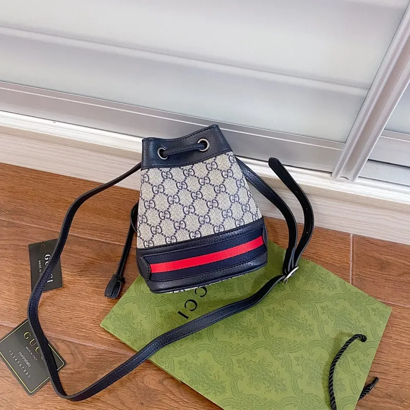 All categories Official website "Brand Women's Bags" Women's Bags 💙 GUCCI 2022 Official New Gucci Bucket Bag Wholesale 58001600 High Quality Specifications: 18.5-15-9CM