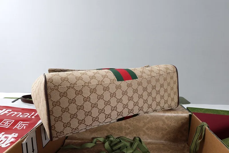 All categories Official website "Brand Women's Bags" Women's Bags 💙 GUCCI 2026 GUCCI new crossbody shoulder bag