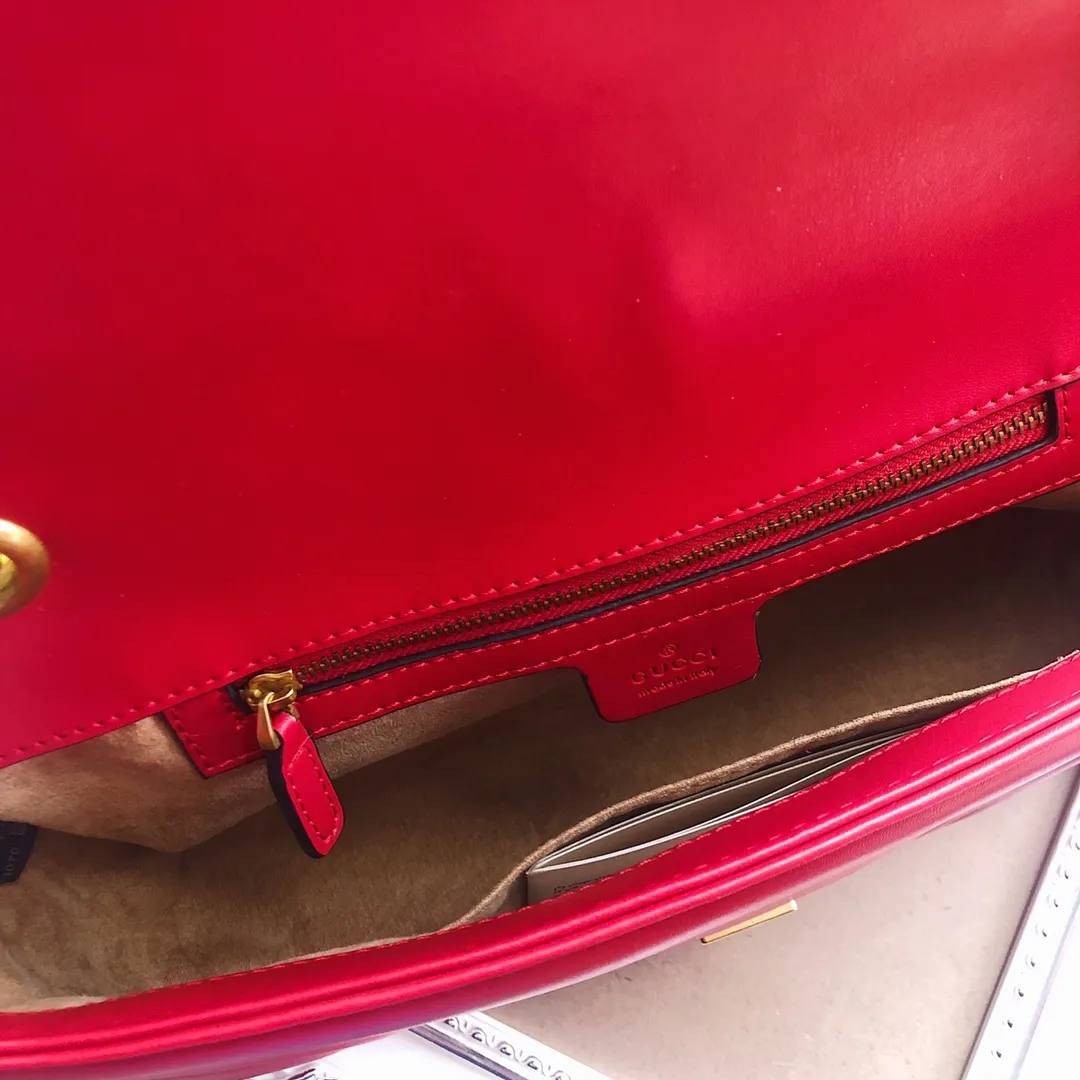 All categories Official website "Brand Women's Bags" Women's Bags 💙 GUCCI Fine imitation Gucci, high imitation Gucci bags, Gucci crossbody bags, 2022 official latest version Gucci crossbody bags, Gucci bag factory, recommended bags, size: 31-19-7CM