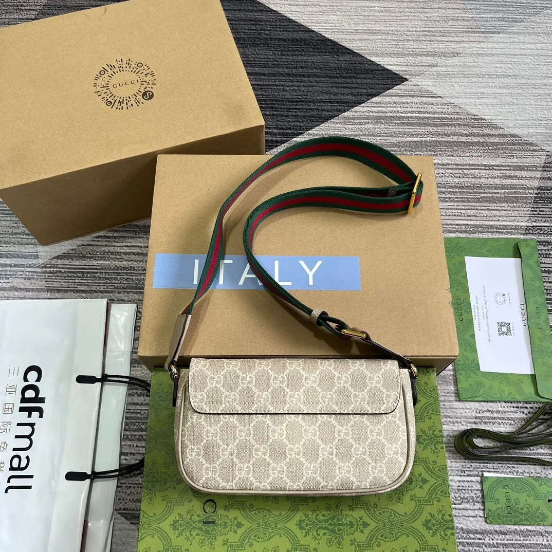 All Categories Official Website "Brand Women's Bags" Women's Bags 💙 GUCCI 2025 New GUCCI Crossbody Bag