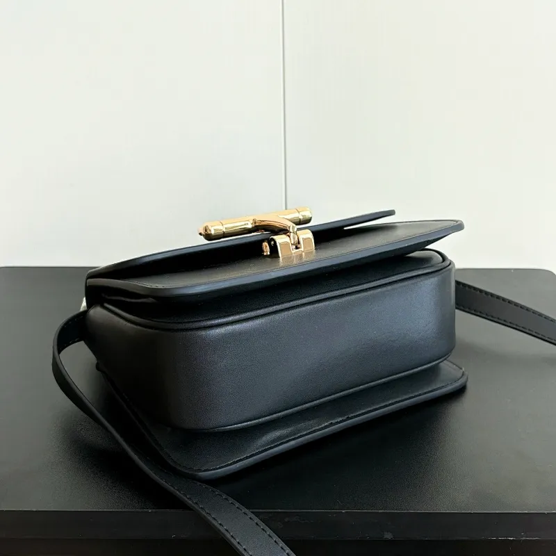 All Categories Official Website "Brand Women's Bags" Women's Bags 💙 GUCCI 2026 New GUCCI Crossbody Bag