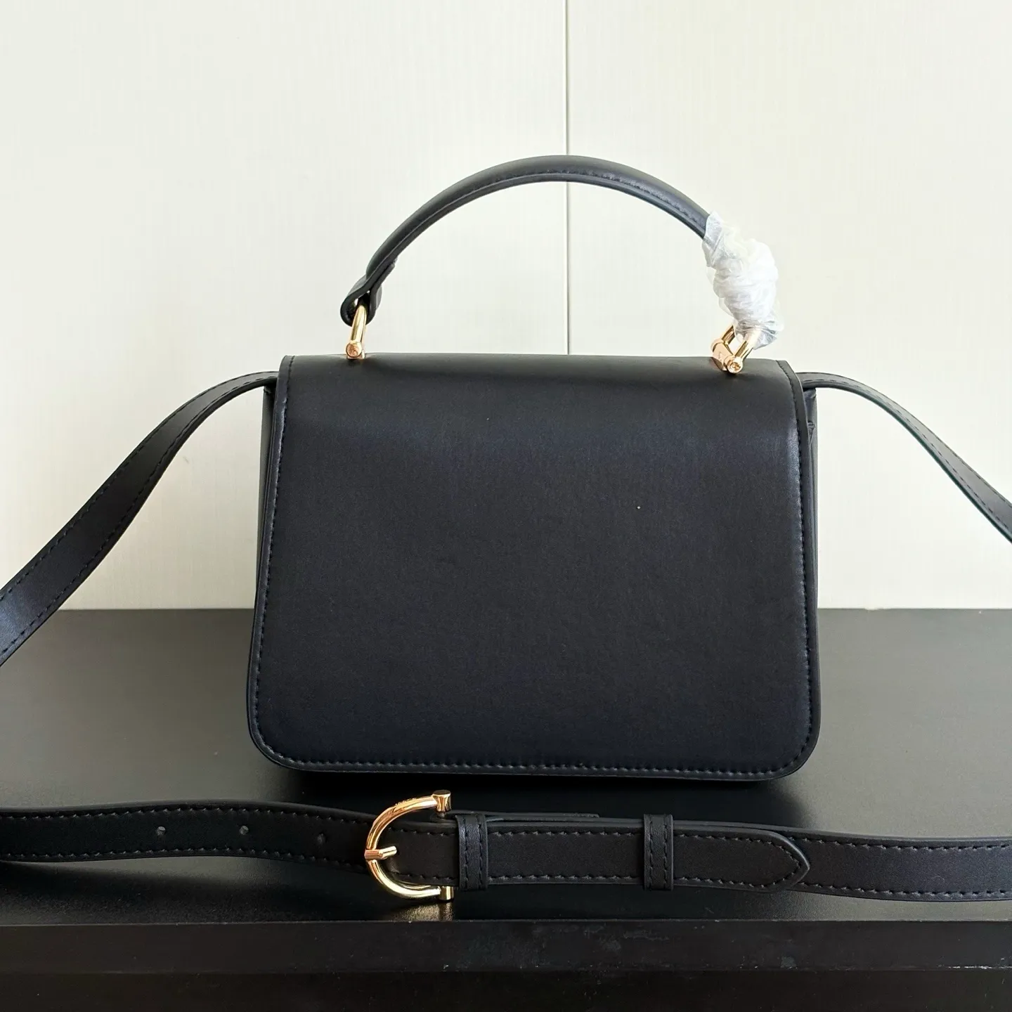 All Categories Official Website "Brand Women's Bags" Women's Bags 💙 GUCCI 2026 New GUCCI Crossbody Bag
