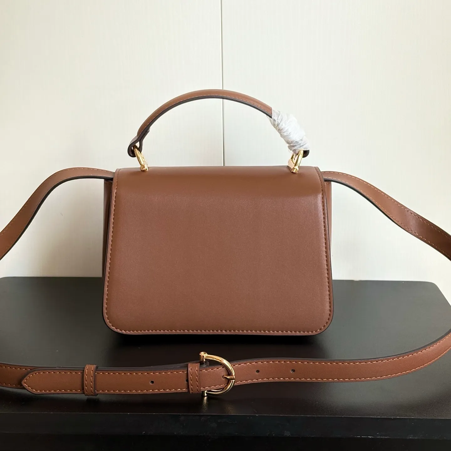 All Categories Official Website "Brand Women's Bags" Women's Bags 💙 GUCCI 2026 New GUCCI Crossbody Bag