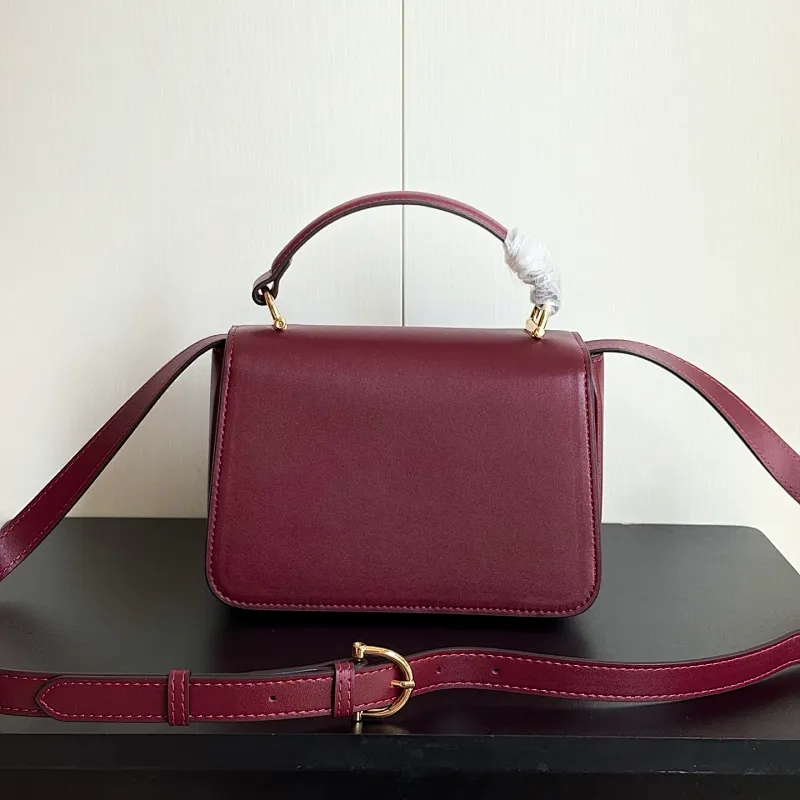 All Categories Official Website "Brand Women's Bags" Women's Bags 💙 GUCCI 2026 New GUCCI Crossbody Bag