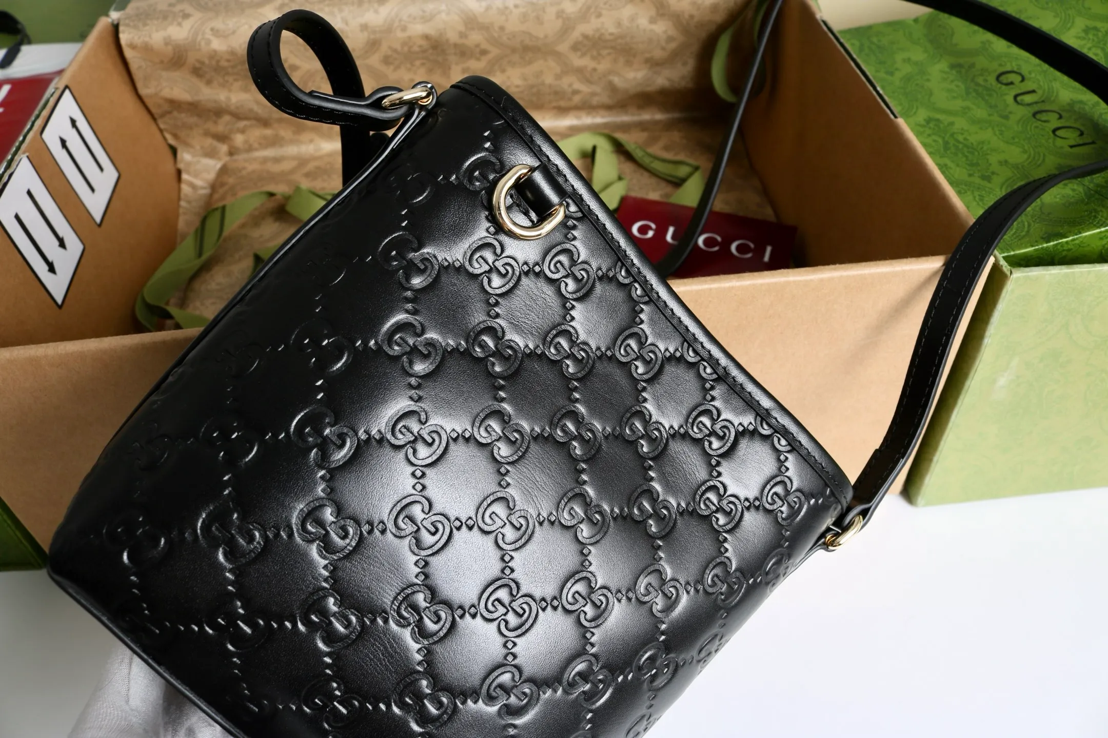 All categories Official website "Brand Women's Bags" Women's Bags 💙 GUCCI 2026 GUCCI new crossbody shoulder bag
