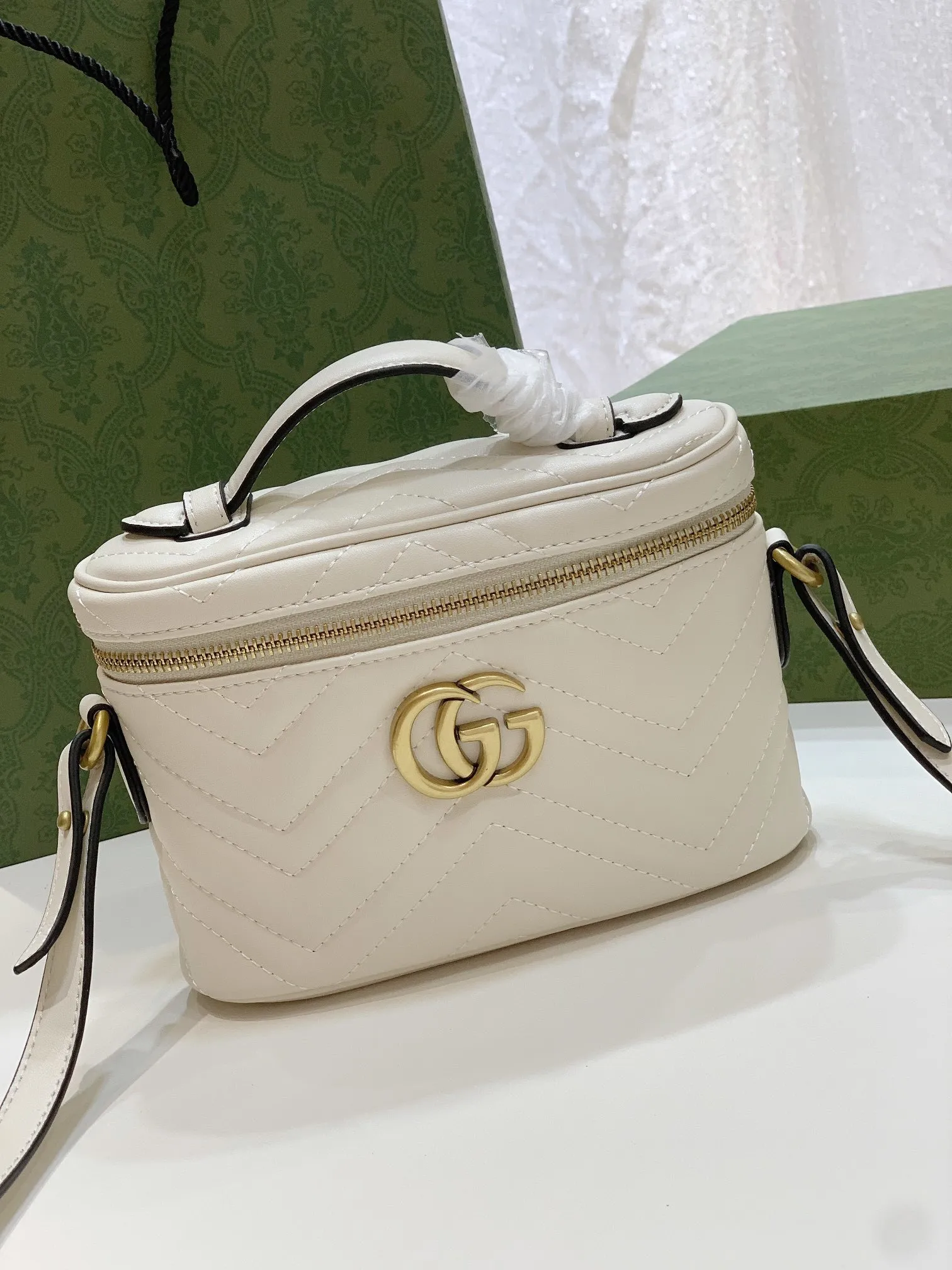 All categories Official website "Brand Women's Bags" Women's Bags 💙 GUCCI 2023 latest GUCCI crossbody bag