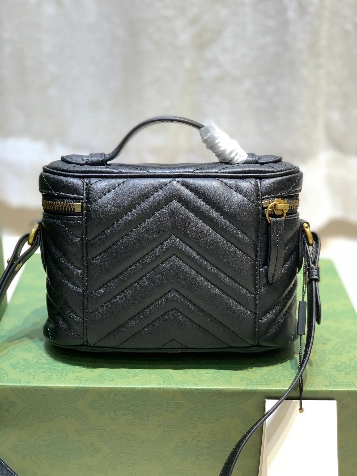 All categories Official website "Brand Women's Bags" Women's Bags 💙 GUCCI 2023 latest GUCCI crossbody bag