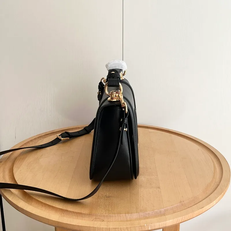All Categories Official Website "Brand Women's Bags" Women's Bags 💙 GUCCI 2026 New GUCCI Crossbody Bag