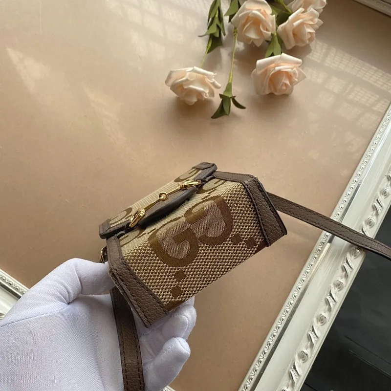 All categories Official website "Brand Women's Bags" Women's Bags 💙 GUCCI 2022 Official New Gucci Mobile Phone Bag Wholesale 58001600 High Quality Specifications: 11.5-17-4CM