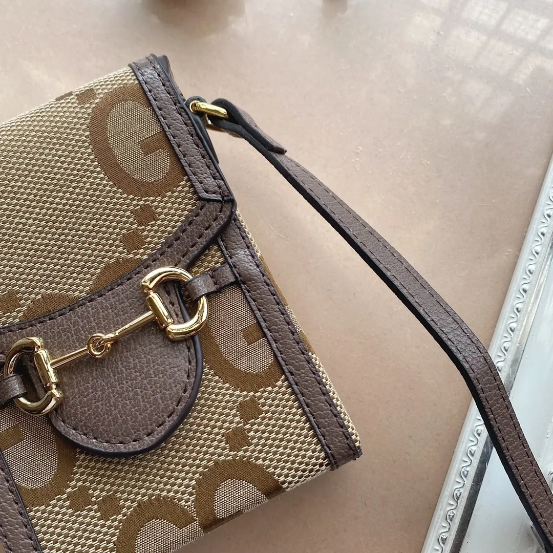 All categories Official website "Brand Women's Bags" Women's Bags 💙 GUCCI 2022 Official New Gucci Mobile Phone Bag Wholesale 58001600 High Quality Specifications: 11.5-17-4CM