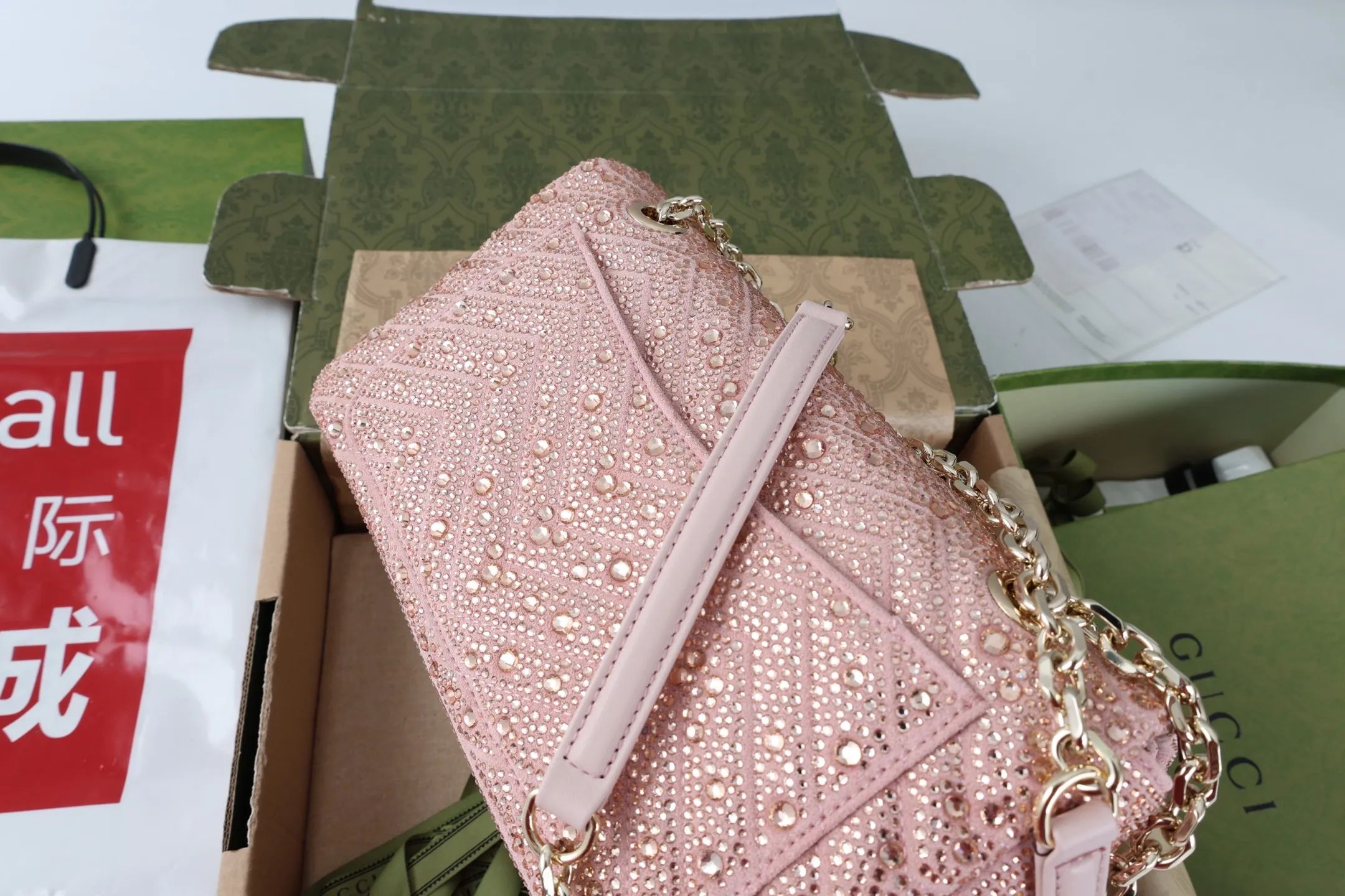 All categories Official website "Brand Women's Bags" Women's Bags 💙 GUCCI 2026 GUCCI new crossbody shoulder bag