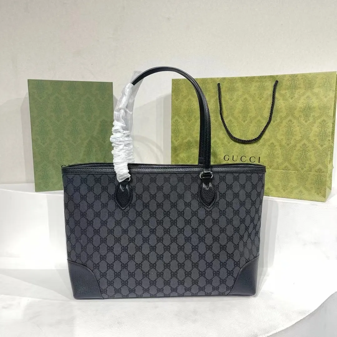 All categories Official website "Brand Women's Bags" Women's Bags 💙 GUCCI 2022 Official New Gucci Handbag Wholesale 58001600 High Quality Specifications: 37.8-26.9-13CM