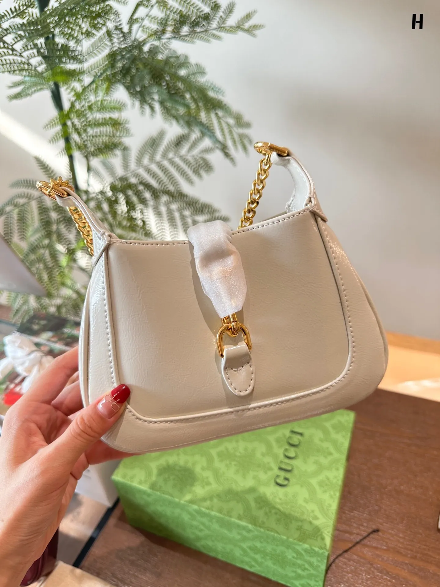 All Categories Official Website "Brand Women's Bags" Women's Bags 💙 GUCCI 2024 Official Website New GUCCI Crossbody Bag