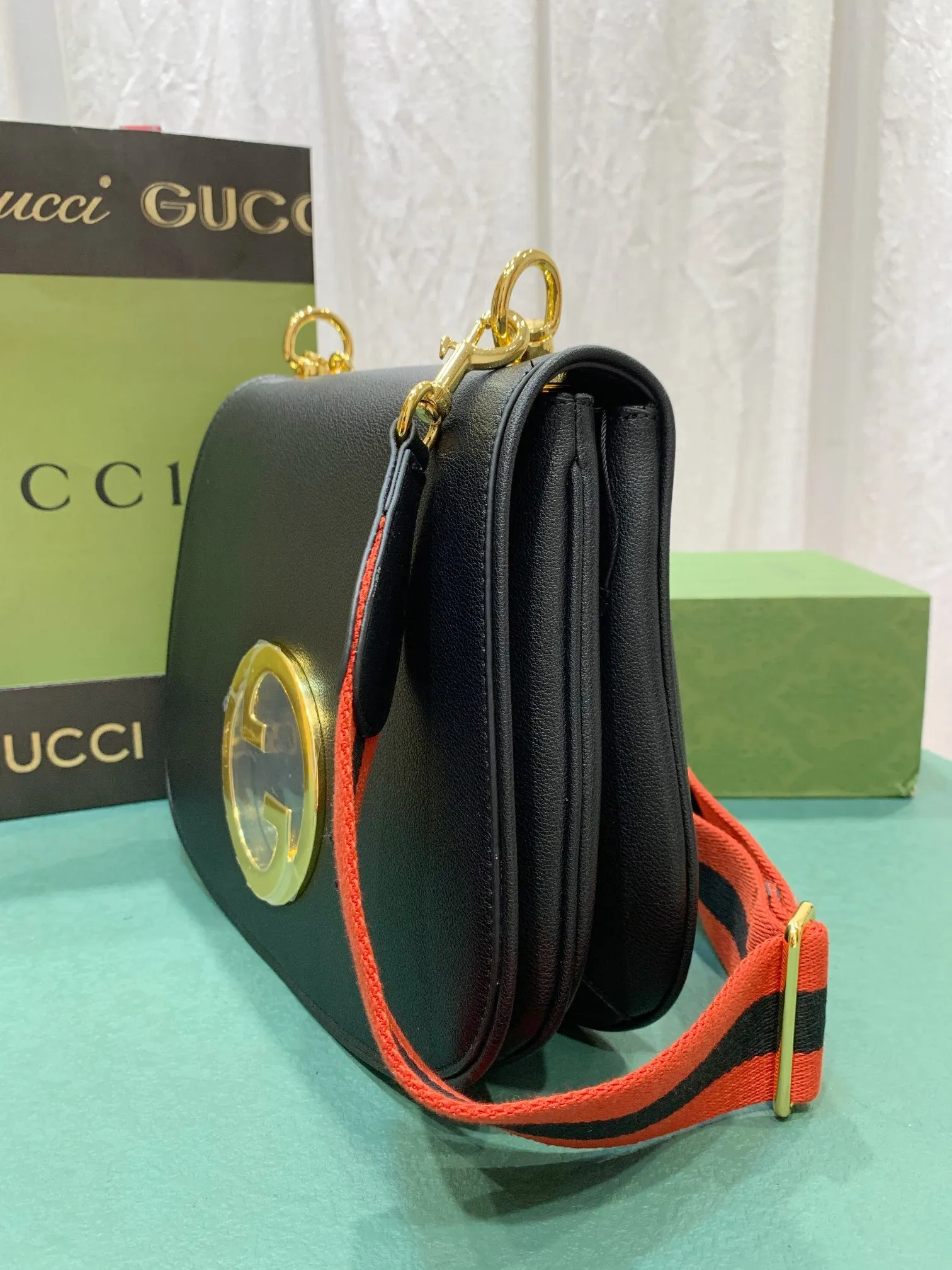 All categories Official website "Brand Women's Bags" Women's Bags 💙 GUCCI 2024 latest GUCCI crossbody bag