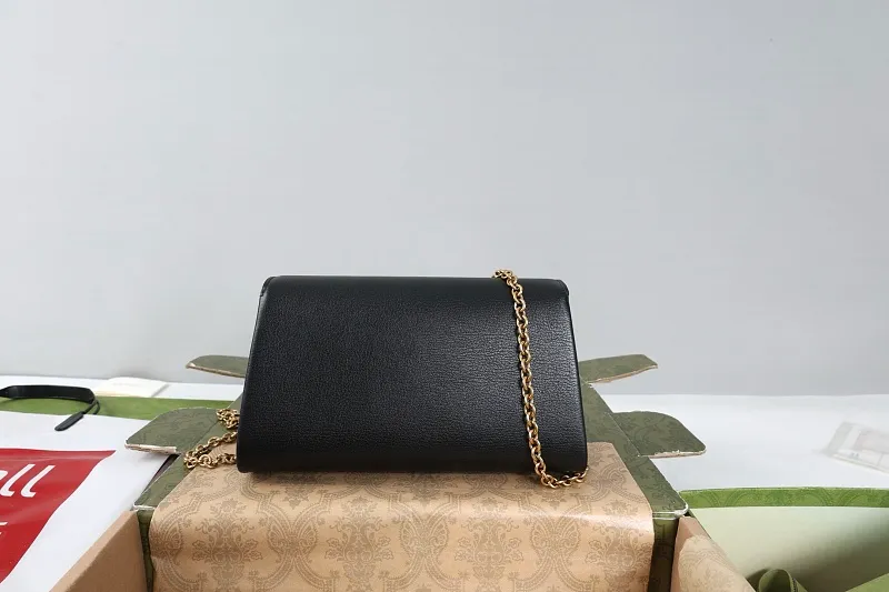 All categories Official website "Brand Women's Bags" Women's Bags 💙 GUCCI 2026 GUCCI new crossbody shoulder bag