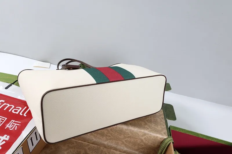 All Categories Official Website "Brand Women's Bags" Women's Bags 💙 GUCCI 2026 Classic GUCCI Print Crossbody Bag