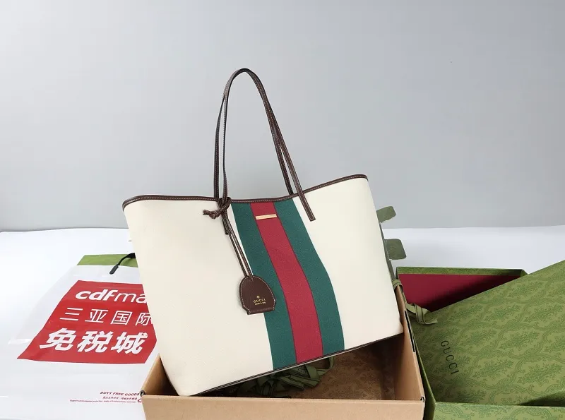All Categories Official Website "Brand Women's Bags" Women's Bags 💙 GUCCI 2026 Classic GUCCI Print Crossbody Bag