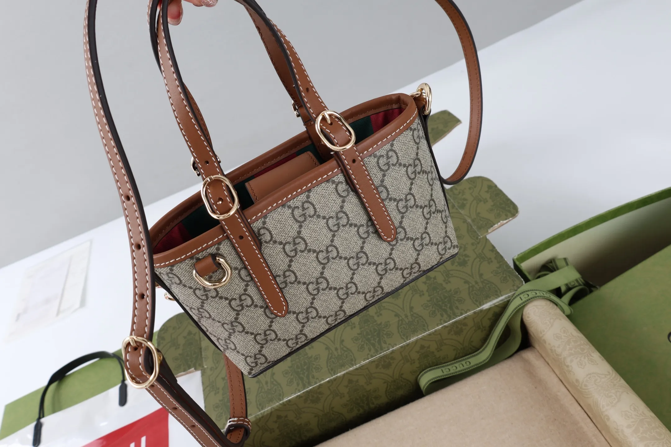 All Categories Official Website "Brand Women's Bags" Women's Bags 💙 GUCCI GUCCI 2026 New Classic GG Pattern Crossbody Bag