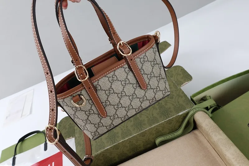 All Categories Official Website "Brand Women's Bags" Women's Bags 💙 GUCCI GUCCI 2026 New Classic GG Pattern Crossbody Bag