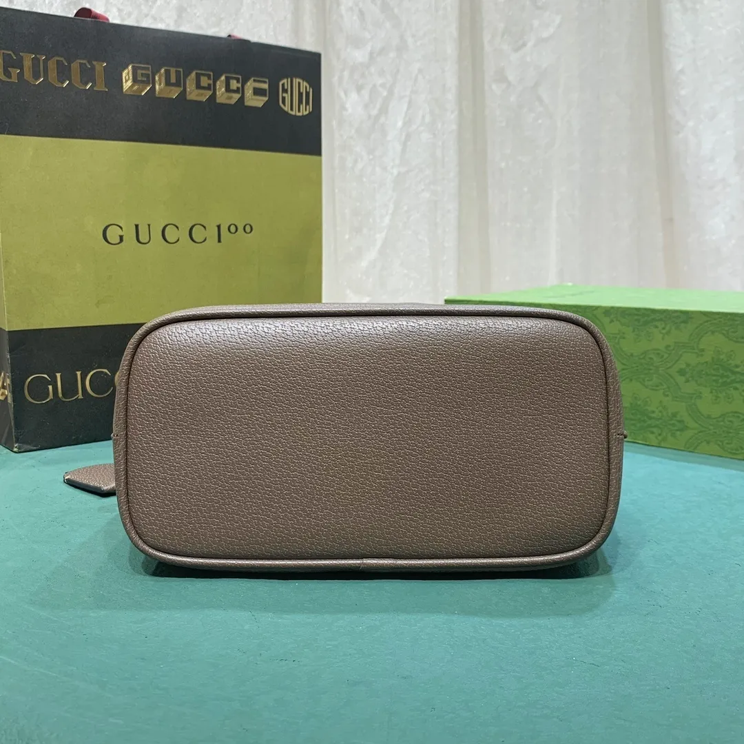 All categories Official website "Brand Women's Bags" Women's Bags 💙 GUCCI 2024 latest GUCCI crossbody bag