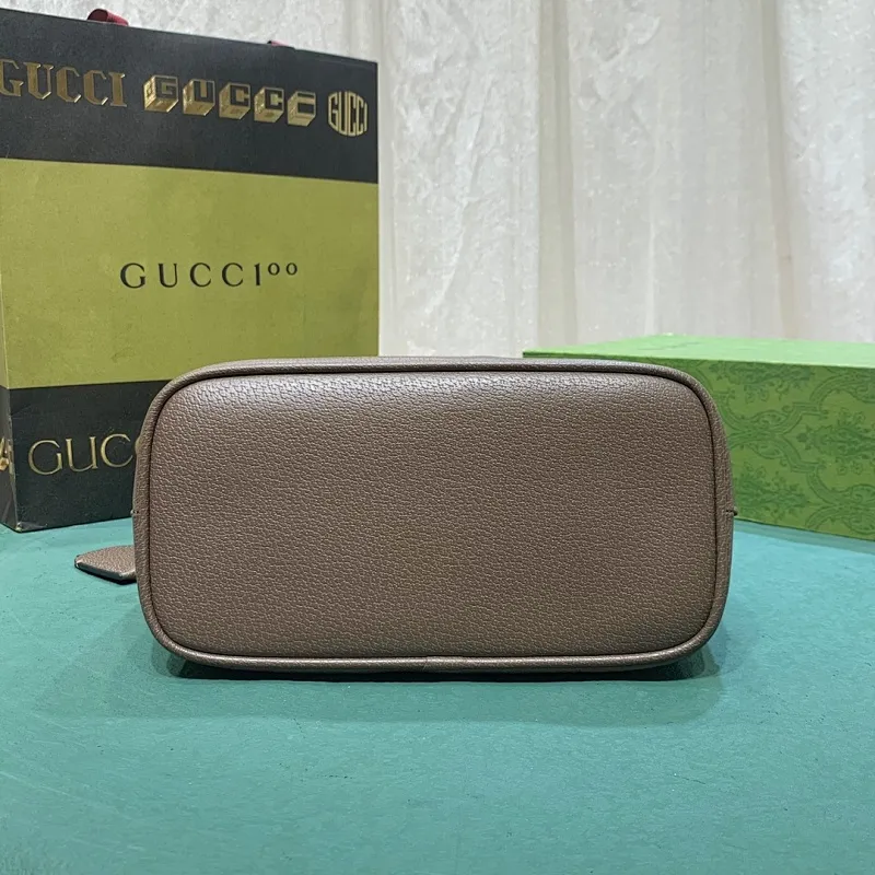 All categories Official website "Brand Women's Bags" Women's Bags 💙 GUCCI 2024 latest GUCCI crossbody bag
