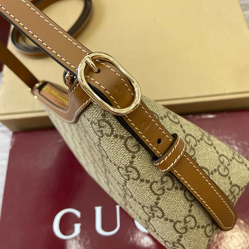 All Categories Official Website "Brand Women's Bags" Women's Bags 💙 GUCCI 2025 New GUCCI Crossbody Bag
