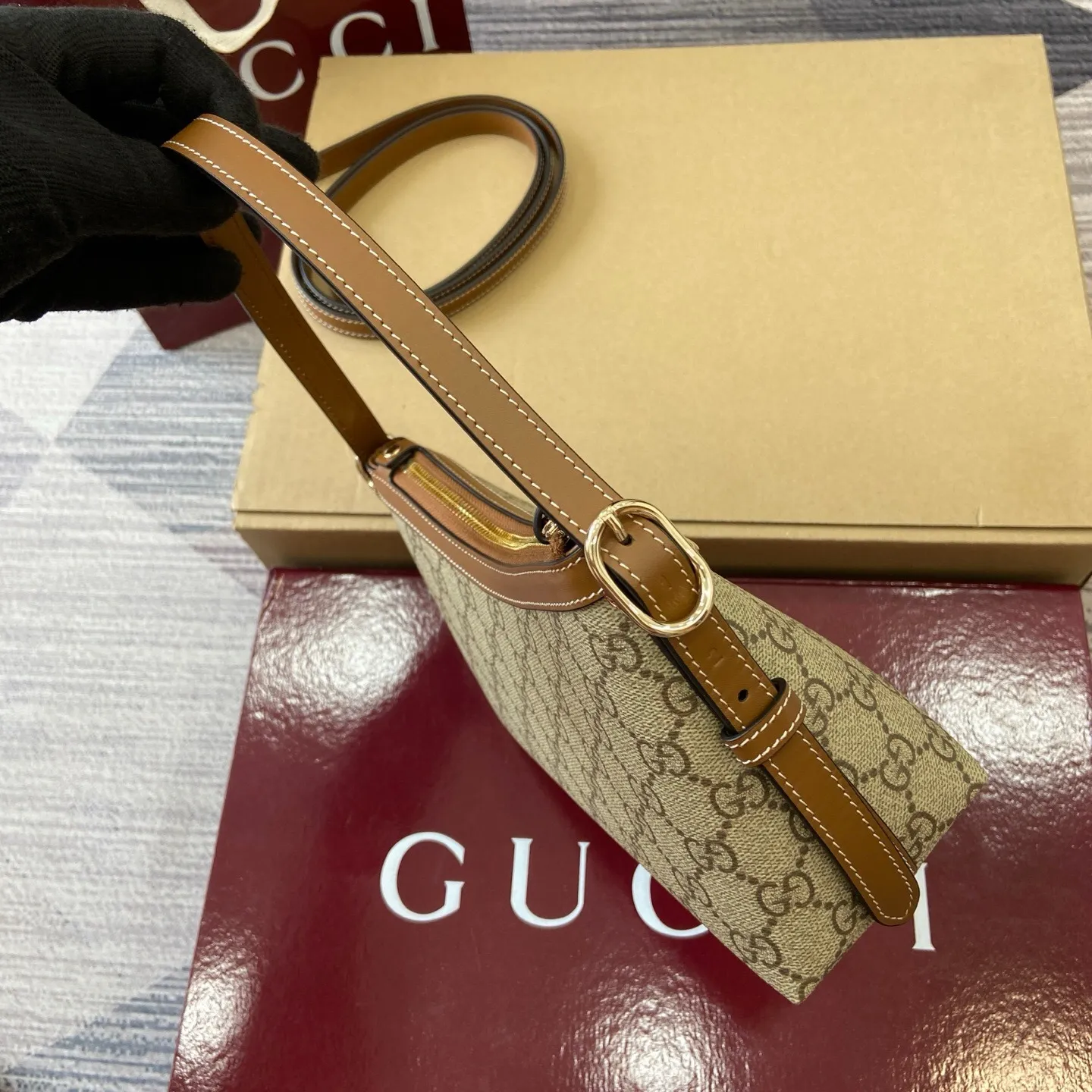 All Categories Official Website "Brand Women's Bags" Women's Bags 💙 GUCCI 2025 New GUCCI Crossbody Bag