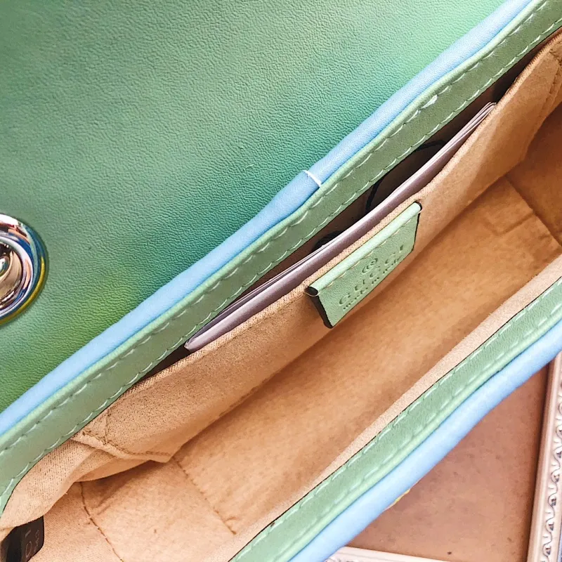 All categories Official website "Brand Women's Bags" Women's Bags 💙 GUCCI 2022 official new Gucci crossbody bag wholesale Original order quality 58001900 Size: 22-13-6Cm