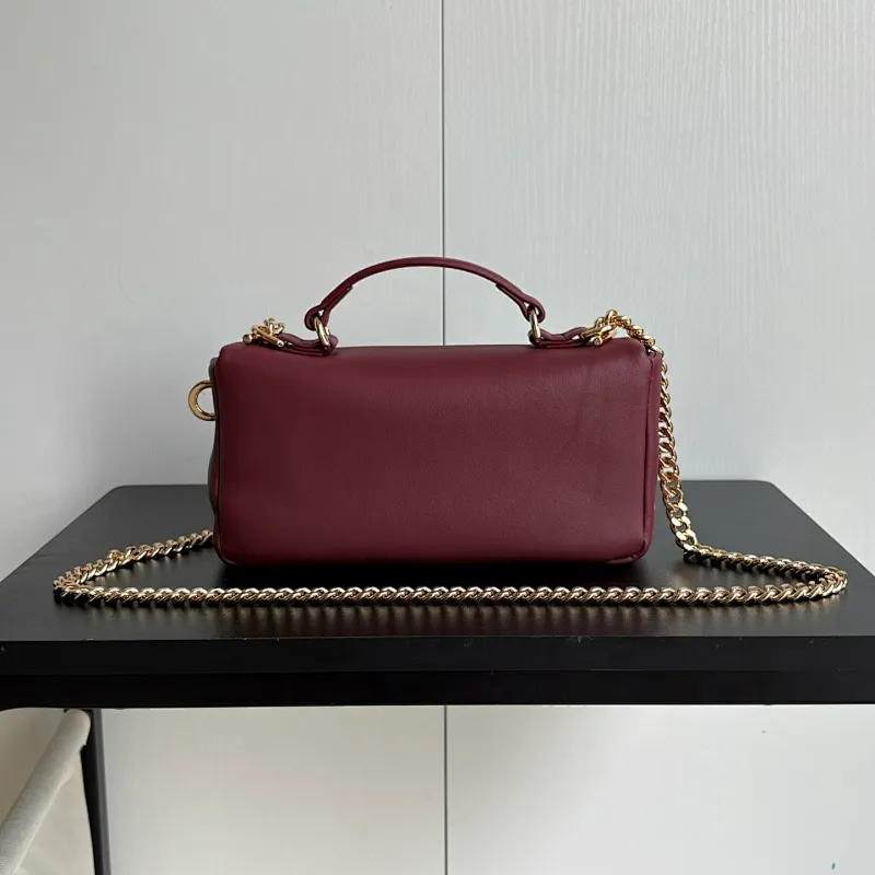 All Categories Official Website "Brand Women's Bags" Women's Bags 💙 GUCCI 2026 New GUCCI Crossbody Bag