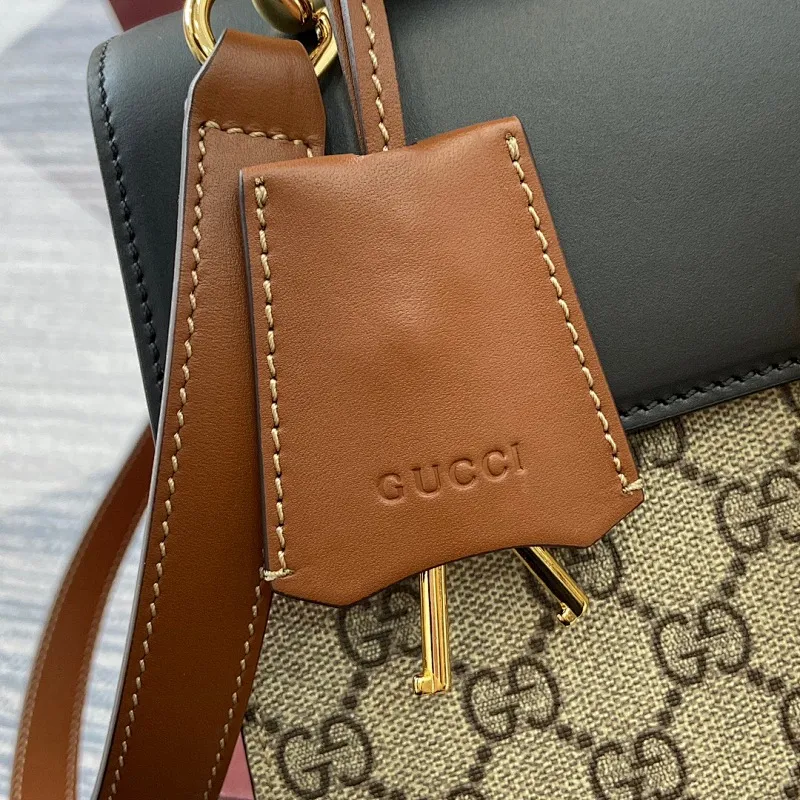 All Categories Official Website "Brand Women's Bags" Women's Bags 💙 GUCCI 2025 New GUCCI Crossbody Bag