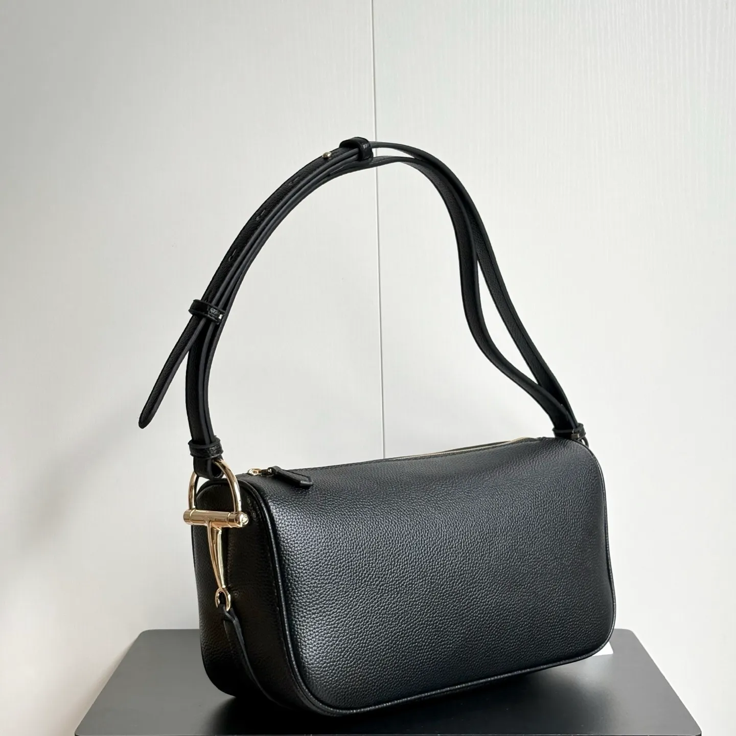 All Categories Official Website "Brand Women's Bags" Women's Bags 💙 GUCCI 2026 New GUCCI Underarm Bag
