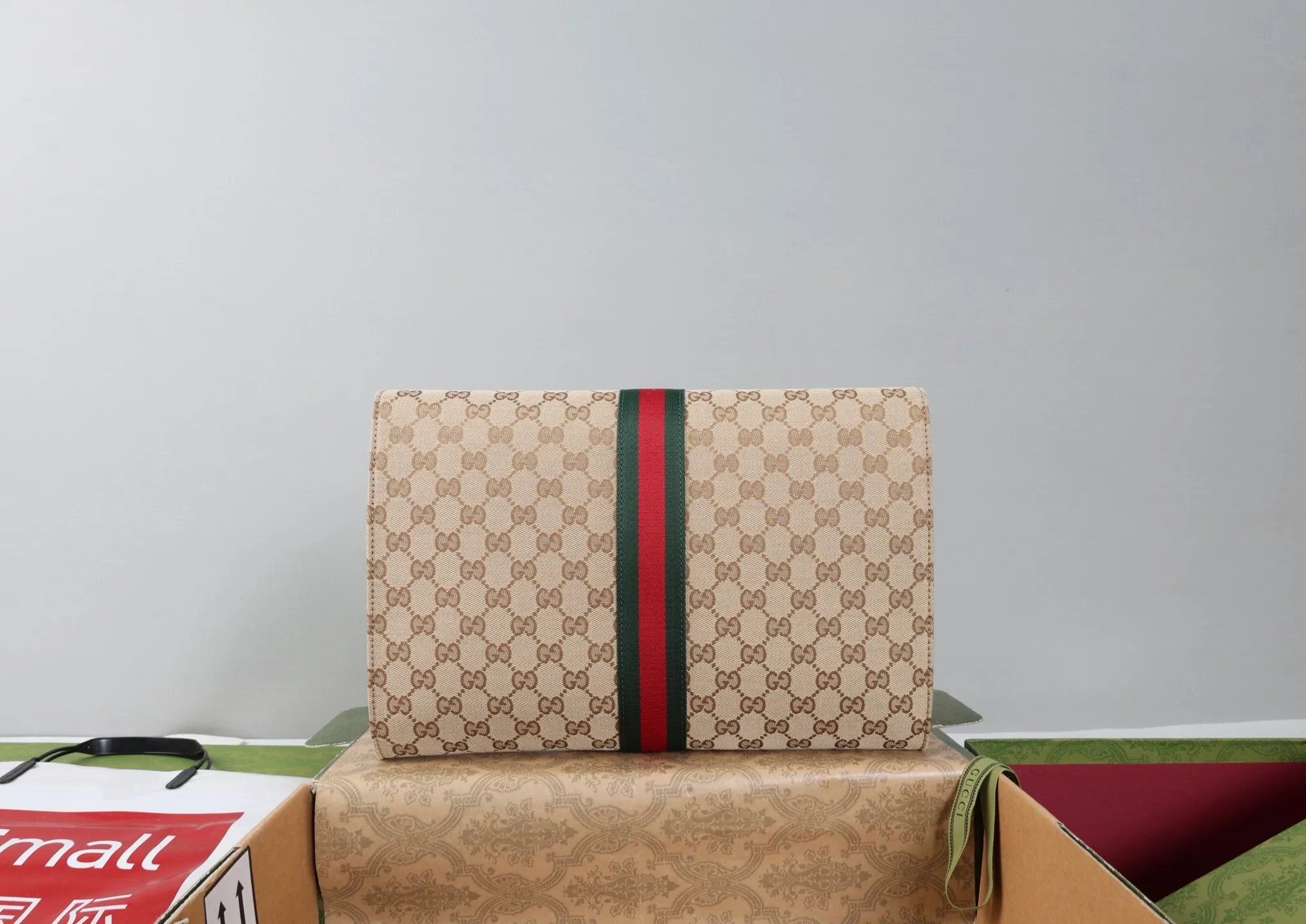 All categories Official website "Brand Women's Bags" Women's Bags 💙 GUCCI 2026 GUCCI new crossbody shoulder bag
