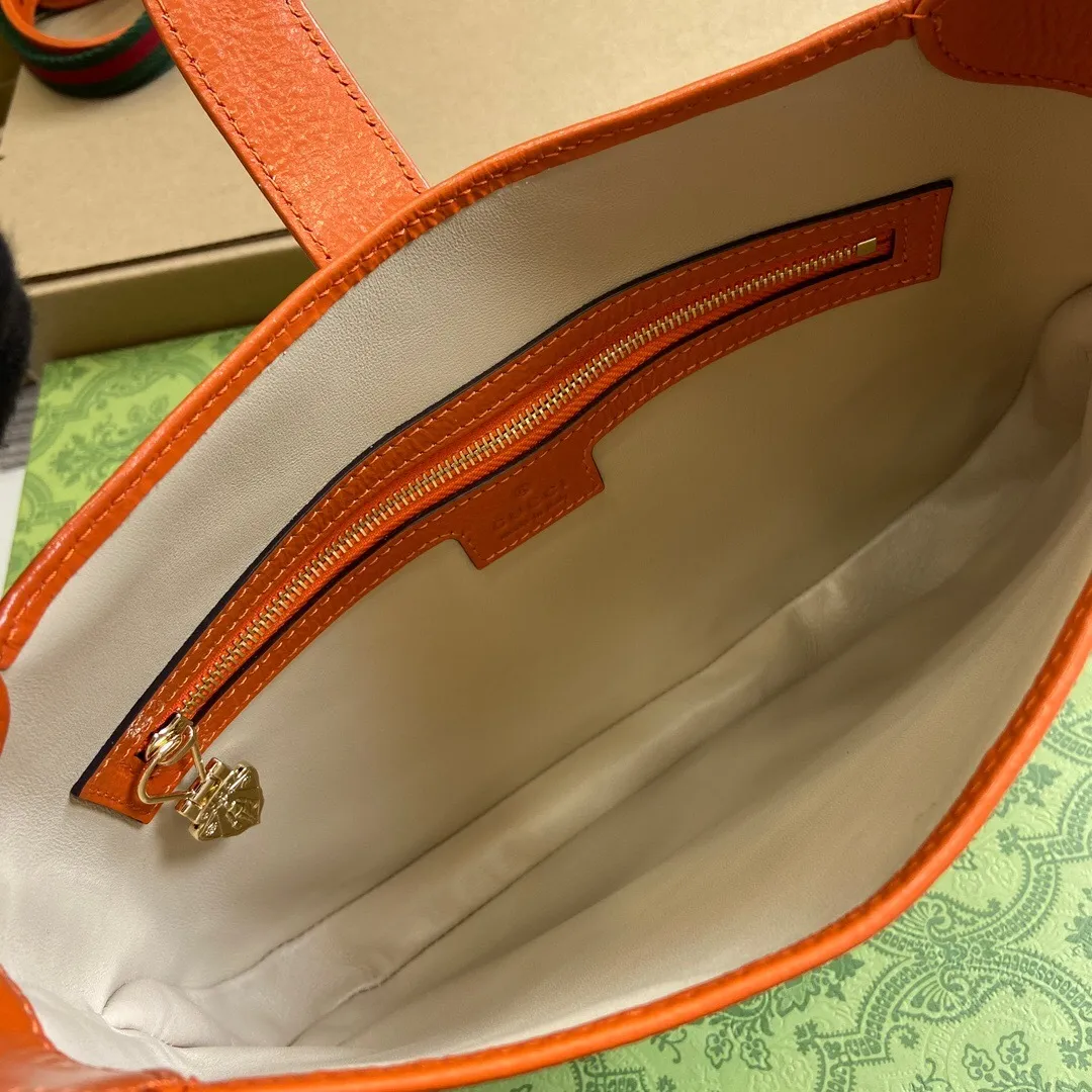 All categories Official website "Brand Women's Bags" Women's Bags 💙 GUCCI 2025 new GUCCI armpit bag