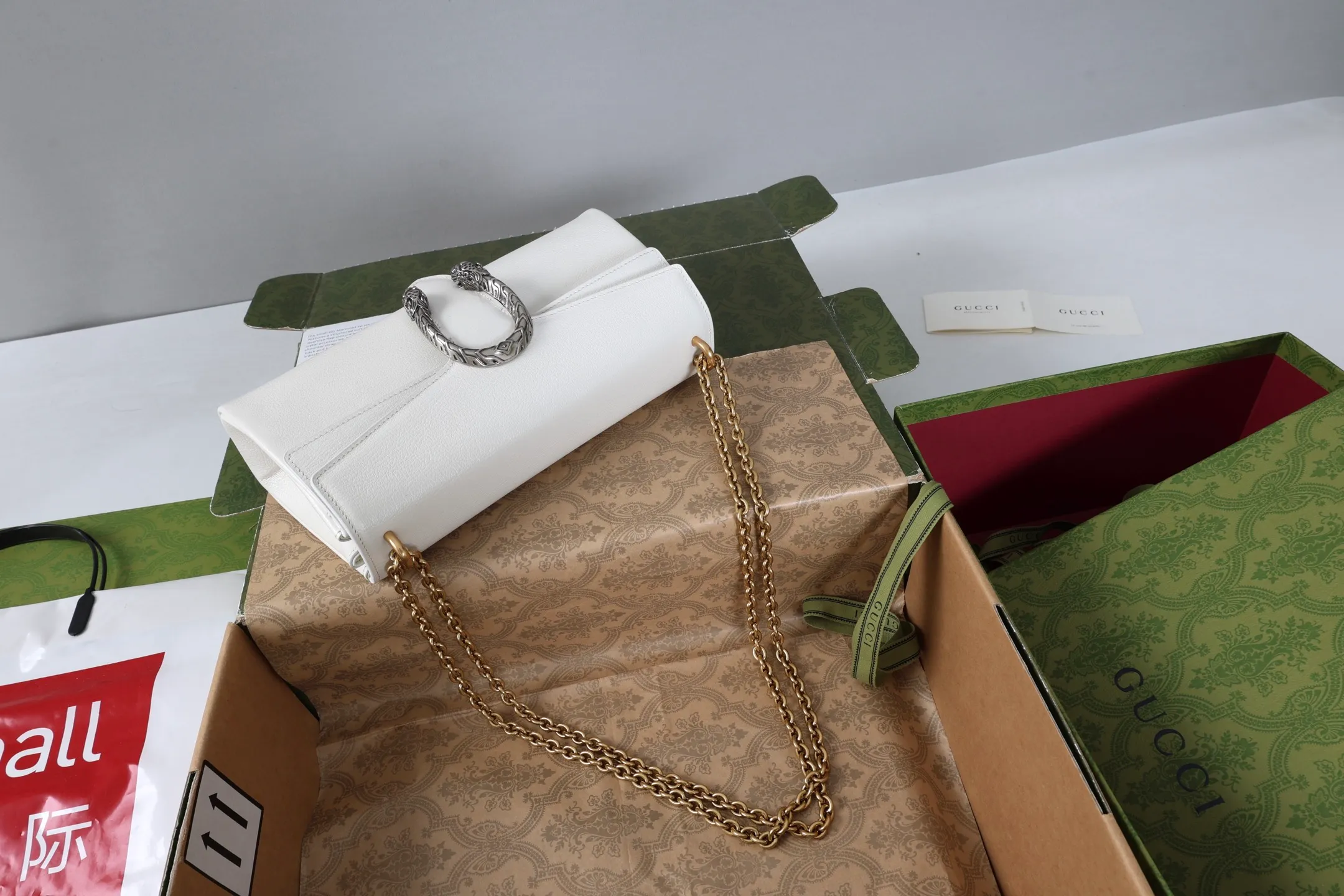 All categories Official website "Brand Women's Bags" Women's Bags 💙 GUCCI 2026 GUCCI new crossbody shoulder bag