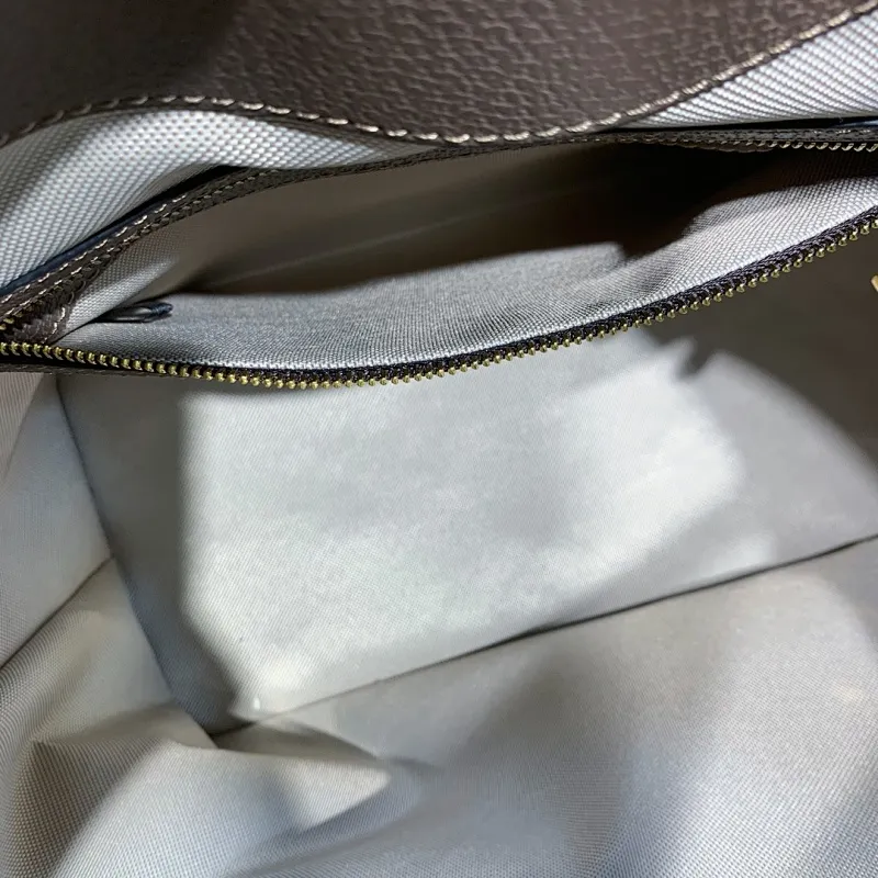 All categories Official website "Brand Women's Bags" Women's Bags 💙 GUCCI 2024 latest GUCCI crossbody bag