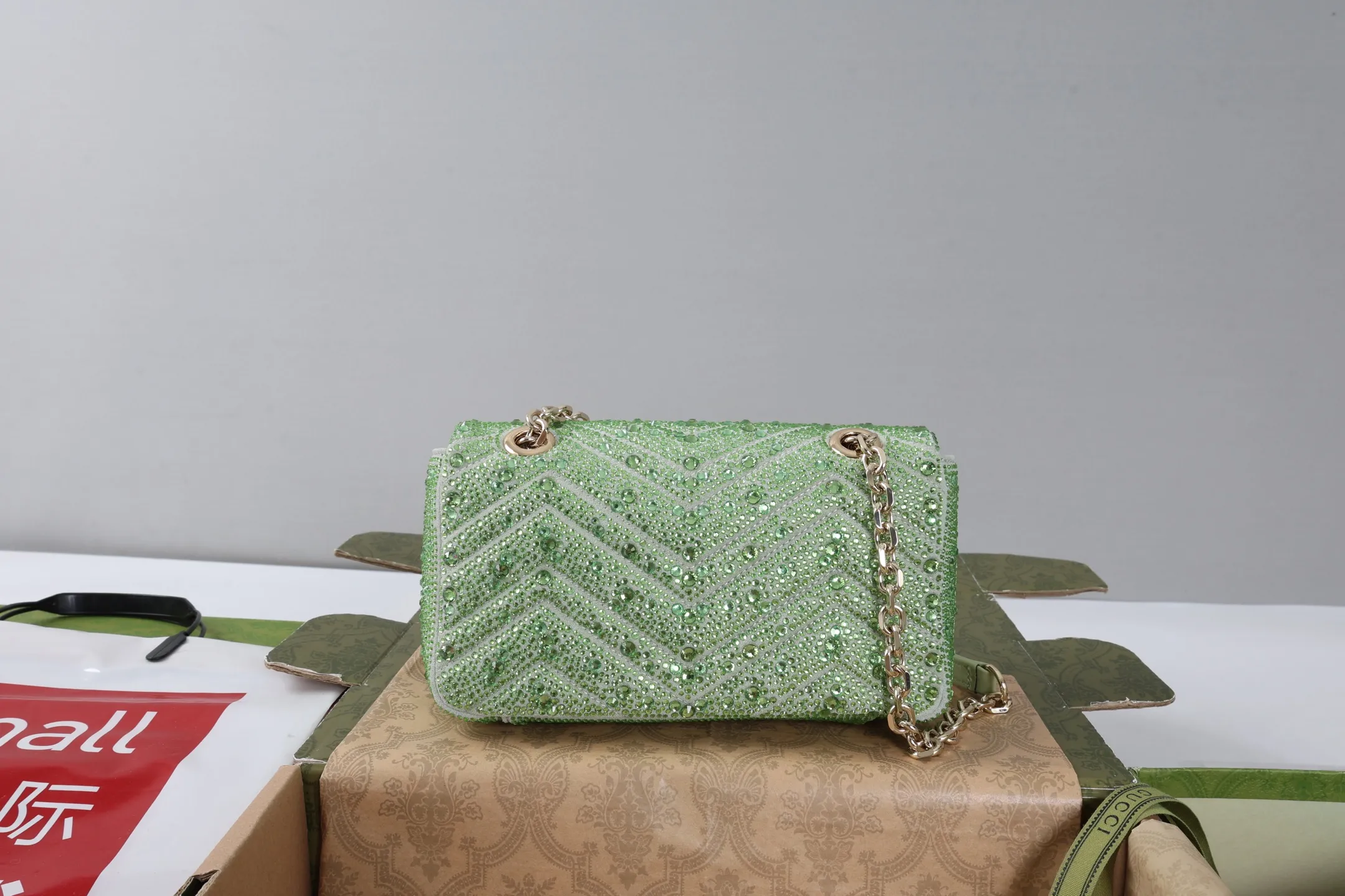 All categories Official website "Brand Women's Bags" Women's Bags 💙 GUCCI 2026 GUCCI new crossbody shoulder bag