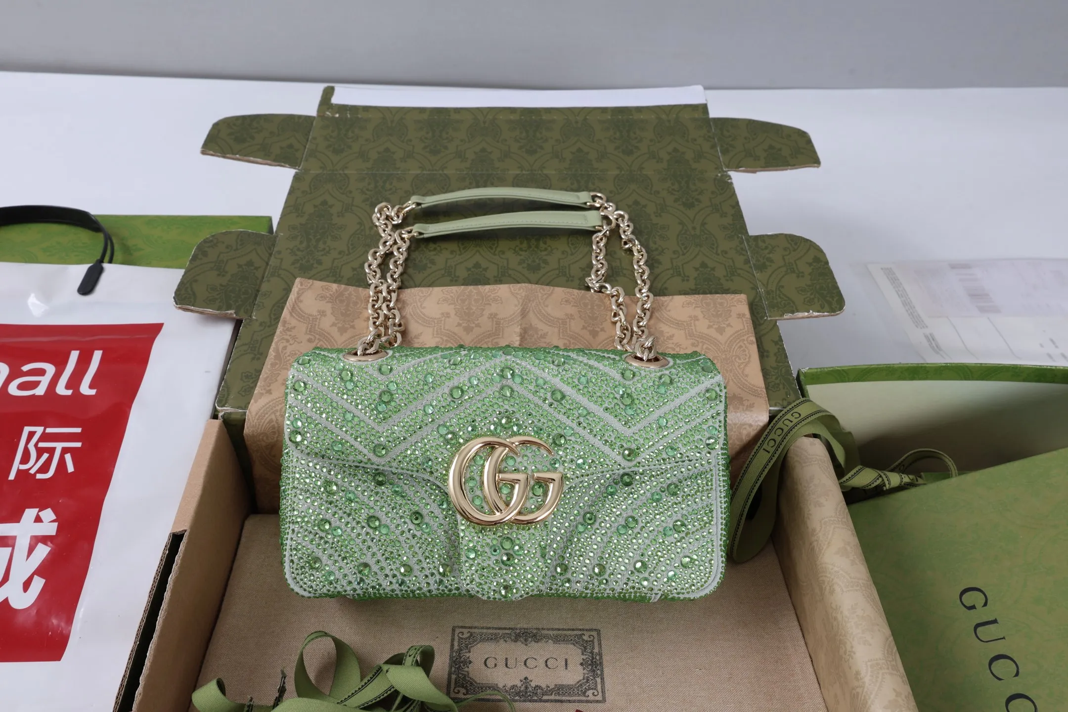 All categories Official website "Brand Women's Bags" Women's Bags 💙 GUCCI 2026 GUCCI new crossbody shoulder bag