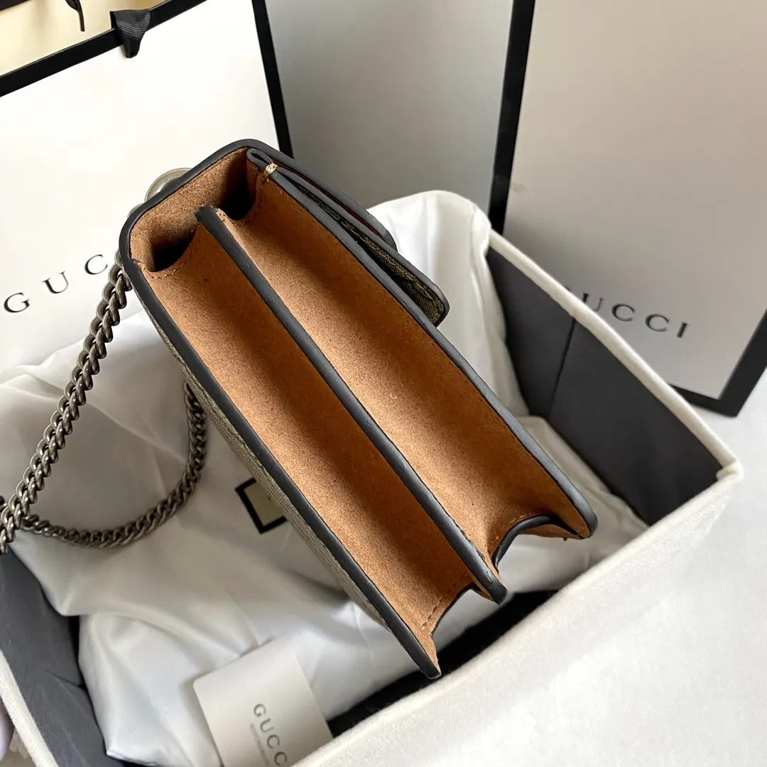 All categories Official website "Brand Women's Bags" Women's Bags 💙 GUCCI 2022 official new Gucci crossbody bag wholesale Original order quality 58002000 Size: 28-18-9Cm