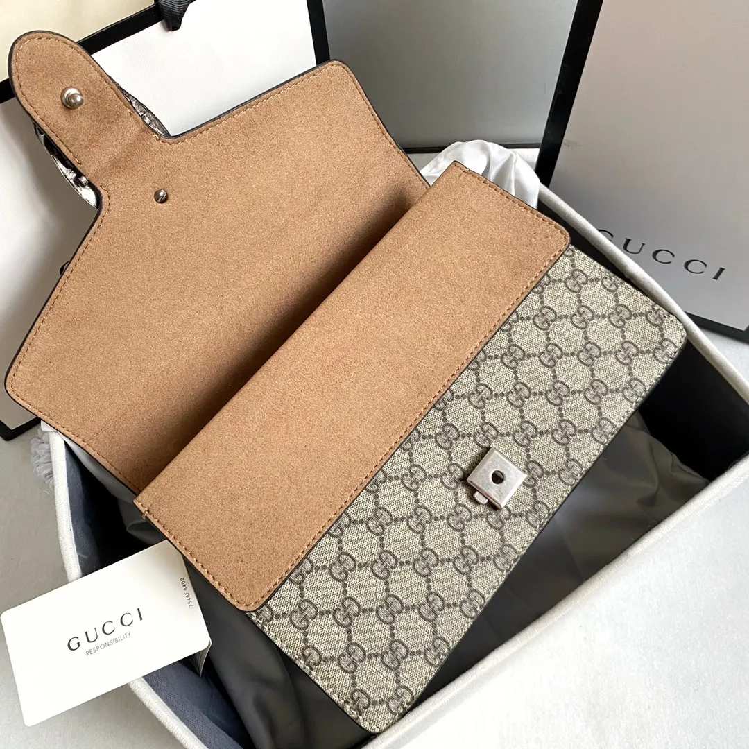 All categories Official website "Brand Women's Bags" Women's Bags 💙 GUCCI 2022 official new Gucci crossbody bag wholesale Original order quality 58002000 Size: 28-18-9Cm