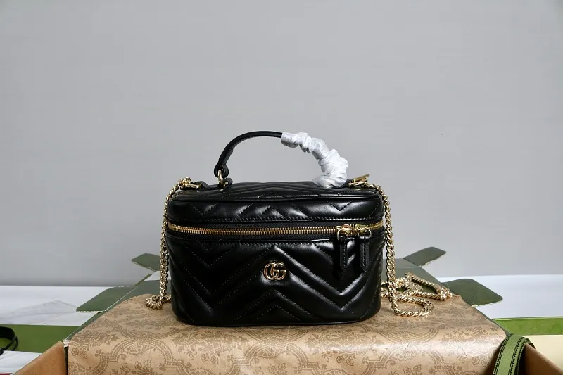 All categories Official website "Brand Women's Bags" Women's Bags 💙 GUCCI 2026 GUCCI new crossbody shoulder bag