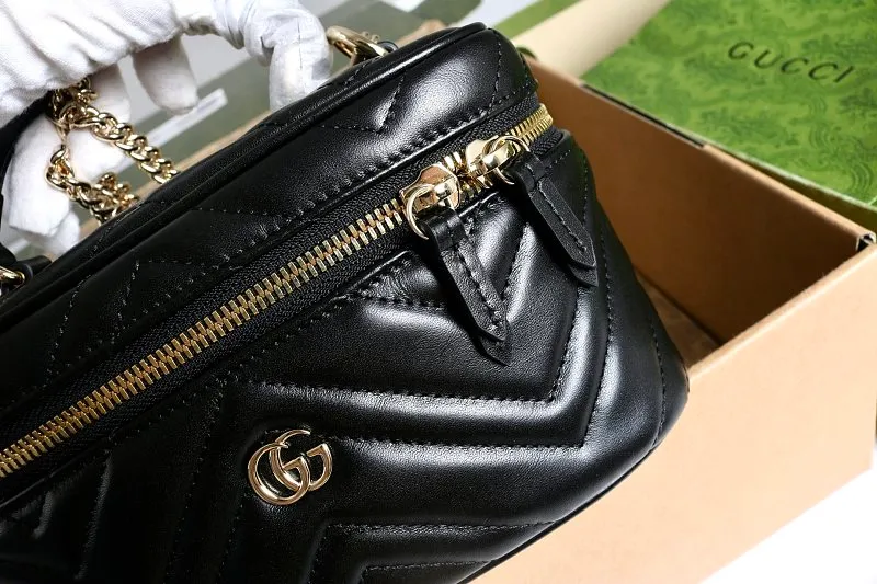 All categories Official website "Brand Women's Bags" Women's Bags 💙 GUCCI 2026 GUCCI new crossbody shoulder bag