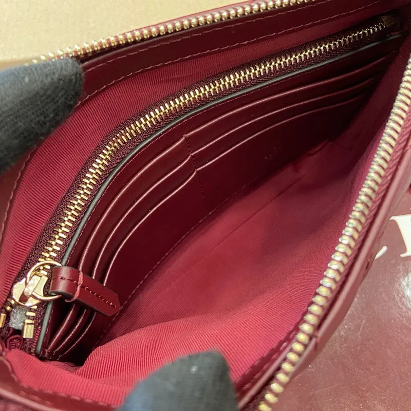 All Categories Official Website "Brand Women's Bags" Women's Bags 💙 GUCCI 2025 New GUCCI Crossbody Bag