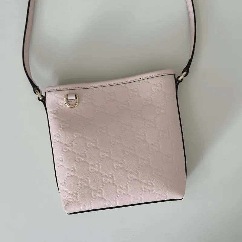 All Categories Official Website "Brand Women's Bags" Women's Bags 💙 GUCCI 2025 New GUCCI Crossbody Bag