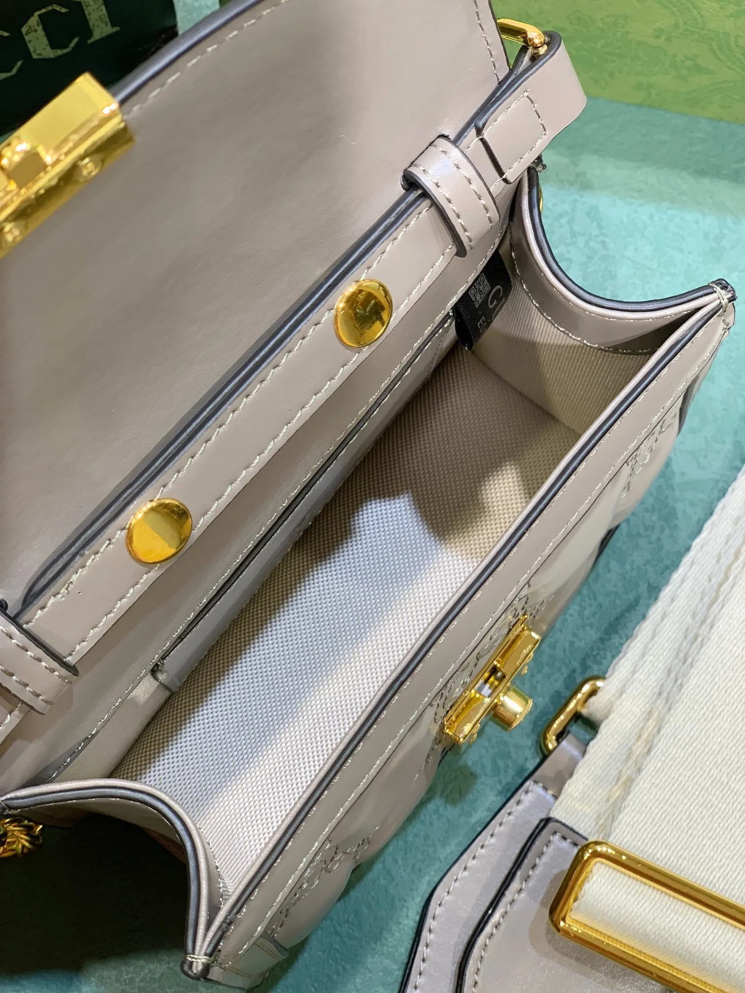 All categories Official website "Brand Women's Bags" Women's Bags 💙 GUCCI 2023 latest GUCCI crossbody bag