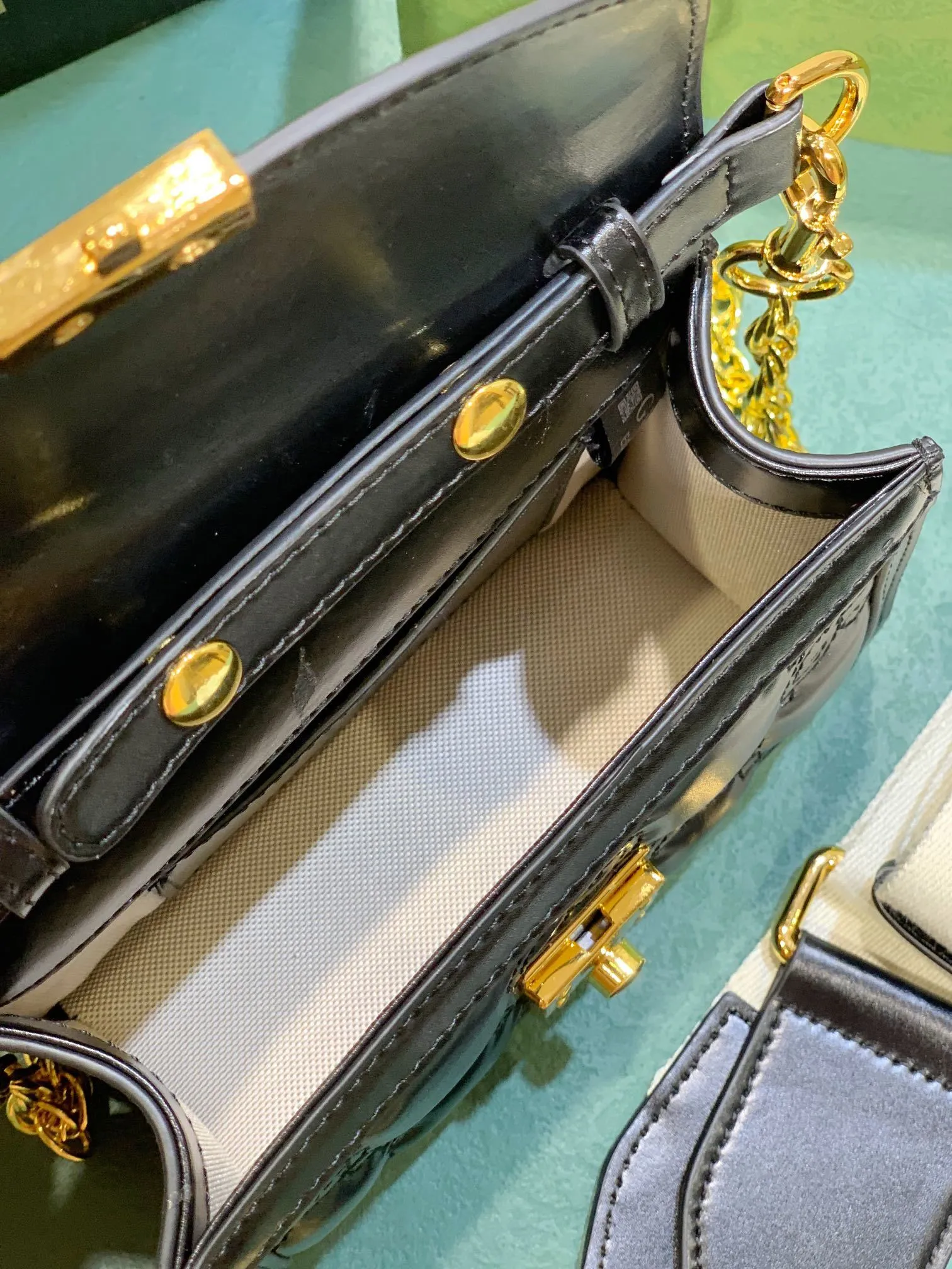 All categories Official website "Brand Women's Bags" Women's Bags 💙 GUCCI 2023 latest GUCCI crossbody bag