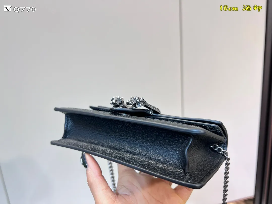 All categories Official website "Brand Women's Bags" Women's Bags 💙 GUCCI 2022 Official New Gucci Crossbody Bag Wholesale 58001550 High Quality Specifications: 18-11CM