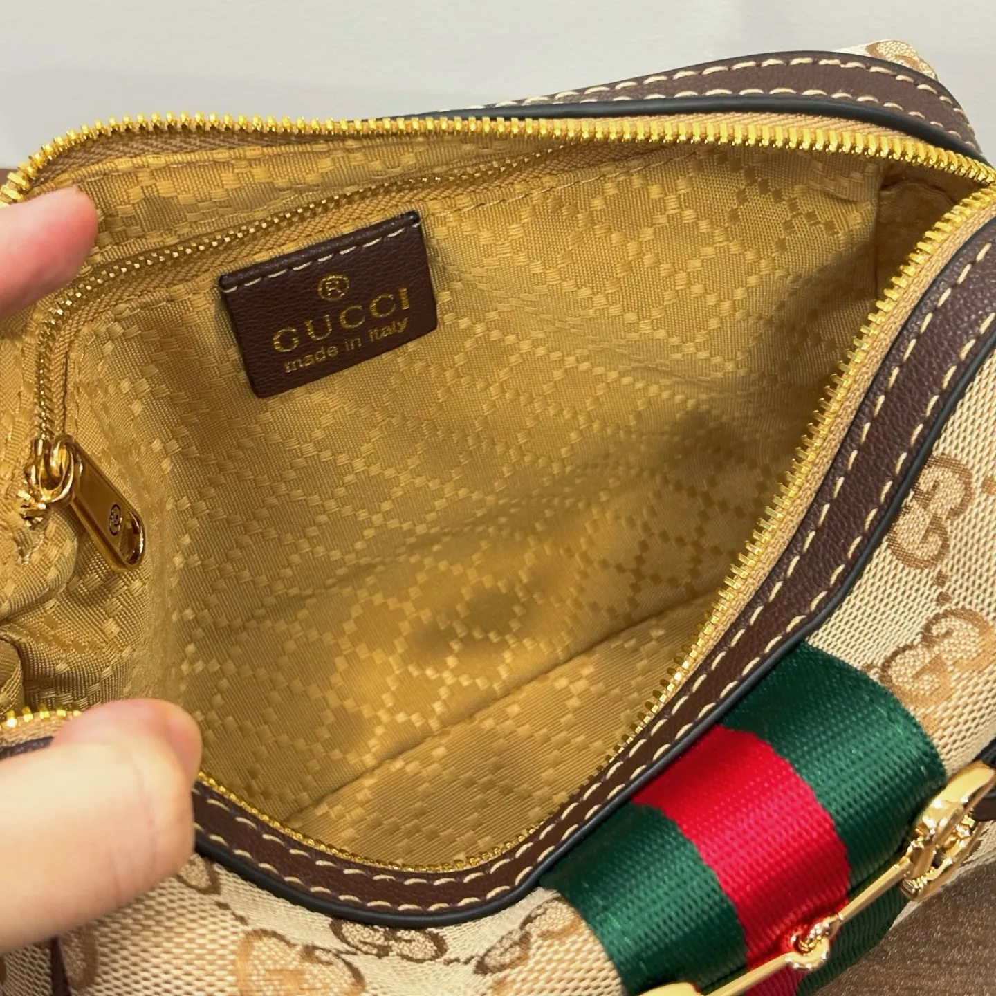 All Categories Official Website "Brand Women's Bags" Women's Bags 💙 GUCCI 2026 New GUCCI Crossbody Bag