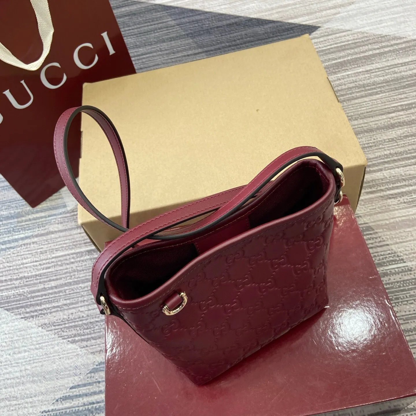 All Categories Official Website "Brand Women's Bags" Women's Bags 💙 GUCCI 2025 New GUCCI Crossbody Bag