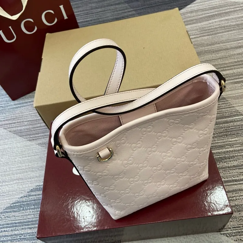 All Categories Official Website "Brand Women's Bags" Women's Bags 💙 GUCCI 2025 New GUCCI Crossbody Bag